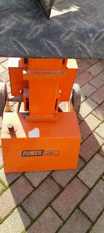 Predám štiepačku na drevo - 2