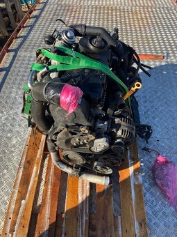 Motor vw sharan 1,9tdi 85/96kw kod ASX - 2