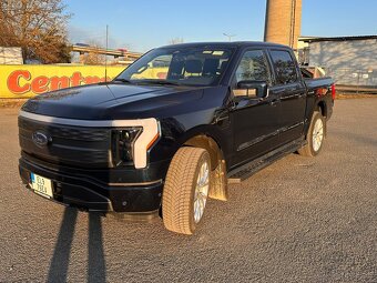 Ford F-150 Lightning - 2