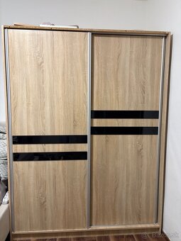 Šatníkova skriňa - 2