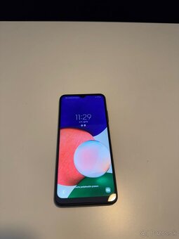 Samsung Galaxy A22 5G v čiernej farbe, veľmi dobrý stav - 2