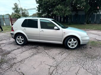 Vw golf 1.8 92kw - 2