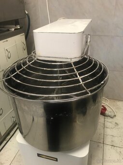 Miešačka - Špiralovy mixer - 2