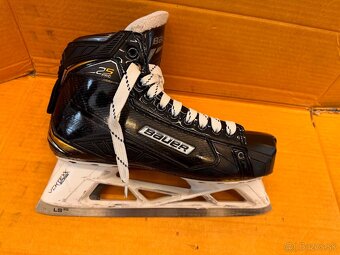 BRANKÁŘSKÉ BRUSLE BAUER SUPREME 2S PRO, vel. 44,5/9D - 2