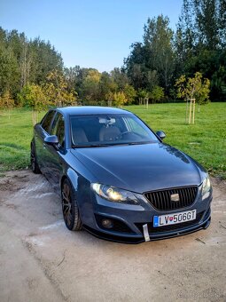 Seat Exeo 2.0 TDI 105kw sedan - 2