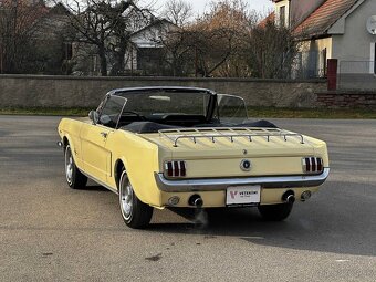 Ford Mustang Cabrio - 2