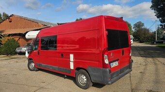 2017 velmi pěkná vestavba obytné auto karavan VAN - 2