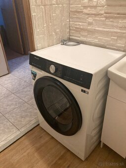 Prenajmem 2 izbovy komplet zariadeny byt na SNP - 2