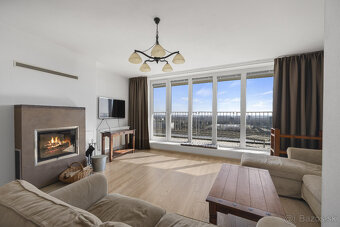 Priestranný mezonet v tichej lokalite s krbom - 2