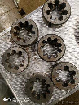 Závitové očká - 2