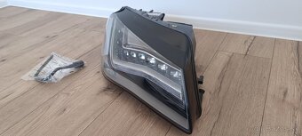 Svetlomet Audi A8 - 2