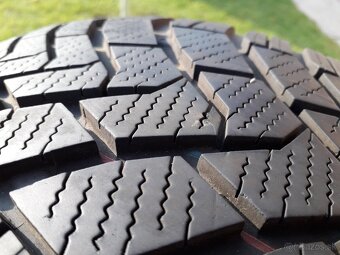 225/50 r17 zimne pneumatiky - 2