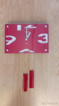 Predám hodiny+ vysokú vázu - 2