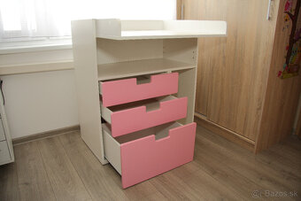 IKEA prebalovací pult - ružový - 2