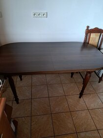 Jedálenský stôl, cena 30€ - 2