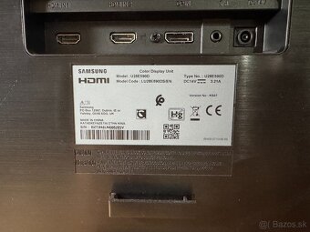 Samsung U28E590D - 2