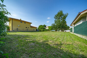 ŠAMORÍN-LUXUSNÝ POZEMOK 448m² IBA 500m OD ABSOLÚTNEHO CENTRA - 2
