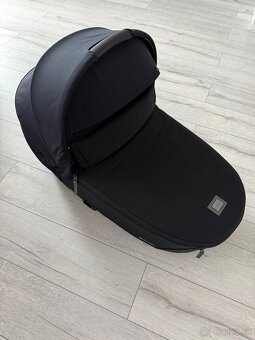 CYBEX Platinum Priam Lux Carry Cot - 2