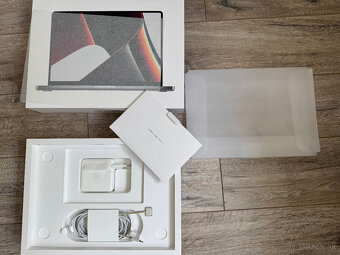 Apple MacBook Pro 14" M1 Pro (14-palcový, 2021) v ZÁRUKE - 2