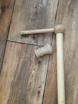 Drevená garniza 315cm, cena 15 € - 2