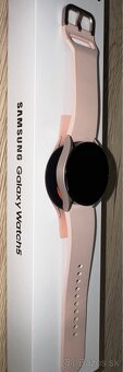 Predám hodinky Samsung Galaxy Watch5 s príslušenstvom - 2
