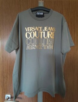 Versace tričko úplne nové, XL velkosť, pôvodná cena 130€, ro - 2