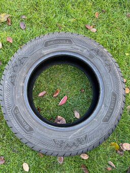 225/65 R16c zimne pneu dodavka - 2