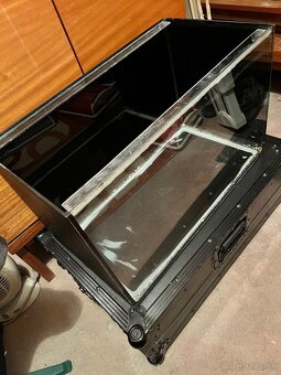 Predám akvárium 60 litrov - 2