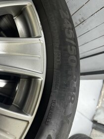 Elektrony Mercedes, pneumatiky ako nové - 2