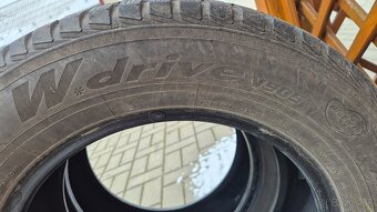 215 60 R16 zimné - 2