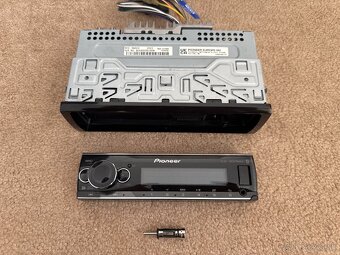 Autorádio s bluetooth PIONEER MVH-S520BT - 2