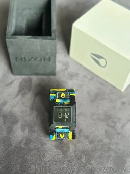 Nixon The Block digital hodinky - 2