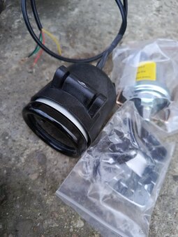 náhradné diely - 2