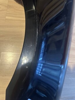 Predám pravý blatník Lexus is220d/250 2007 - 2