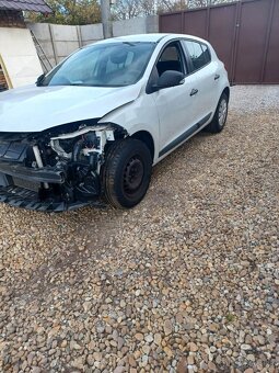 Rozpredám Renault Megane 1.6 16v 74kw 2011 - 2