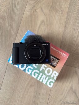 Sony Zv-1 + extra baterka - 2