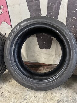 245/45 R18 - 2