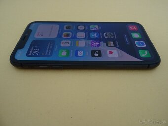 iPhone 11 64GB BLACK - ZÁRUKA 1 ROK - 100% BATERIA - 2