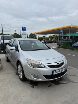 Opel Astra J 1.7CDTI 92kw - 2