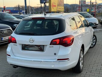 Opel Astra Sport Tourer ST 2.0 CDTI ECOTEC 165k Cosmo - 2