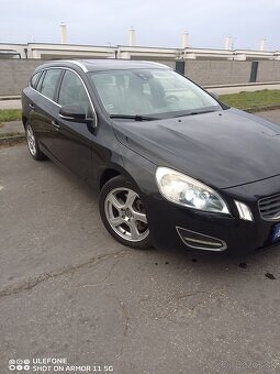Volvo V60 2,4 D5 AWD - 2