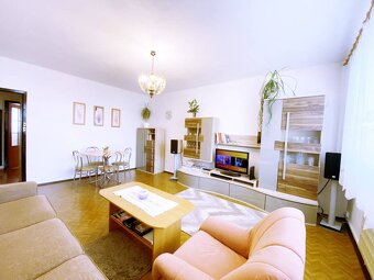 3 izbový byt na 3 poschodí s loggiou po rekonštrukcii, Konop - 2