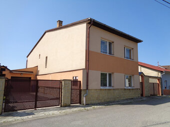 Predaj Kežmarok -Ľubica 2 generačný RD ,340 m 2 ,2 garáže ,p - 2