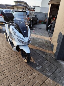 Predám skúter Honda pcx 125 ( 2020) - 2