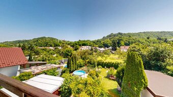 Vyšné Opátske - VÝNIMOČNÝ rod.dom 3 podlažný,10 izieb,802 m2 - 2