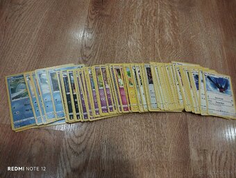 Pokemon karty 95 kusov - 2