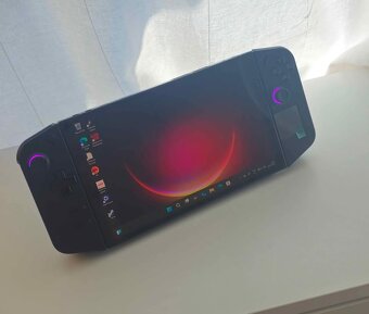 Lenovo Legion Go s dokladom, záruka do 12/2026 - 2