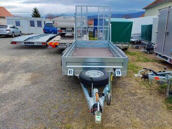 UNIKOL prepravník stavebných strojov - 2