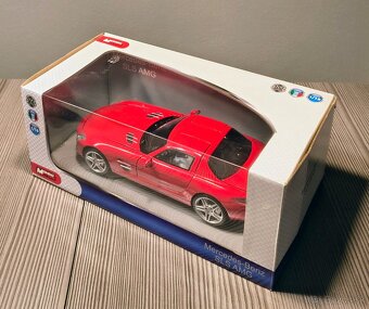 Mercedes-Benz SLS AMG 1:18 – zberateľský model v krabici, ak - 2