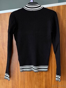H&M čierny obtiahnutý crop dámsky rolák štvrtinový zips 36 S - 2